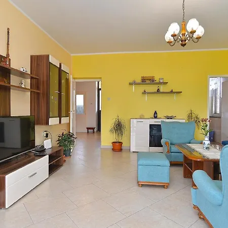 Apartment Fuer 6 Personen Ca 70 Qm In Pula, Istrien Istrische Riviera *
